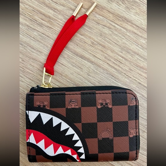 Rare Spray Ground Brown and Red Hideaway Bear Zip Wallet - Picture 4 of 4